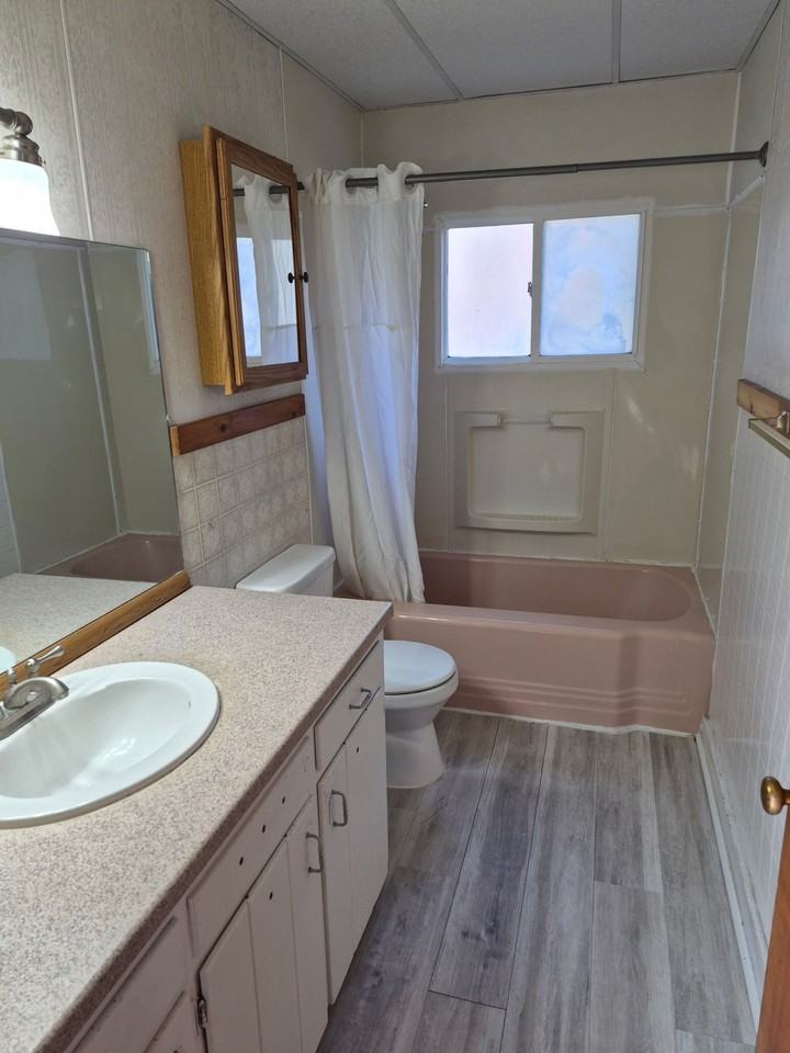 Ellsworth Suites - Photo 5 of 9