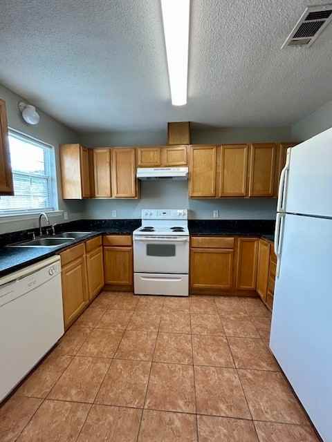 1531 Woodard Street - Photo 2 of 20