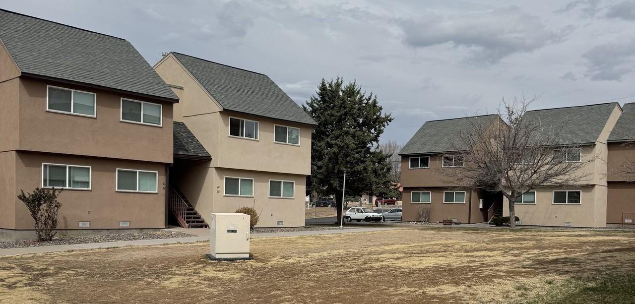 Gateway Apts. - Photo 2 of 2