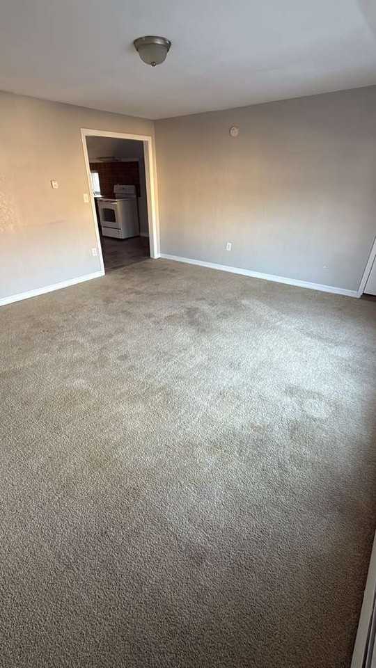 220-222 E 10th St - Photo 2 of 11