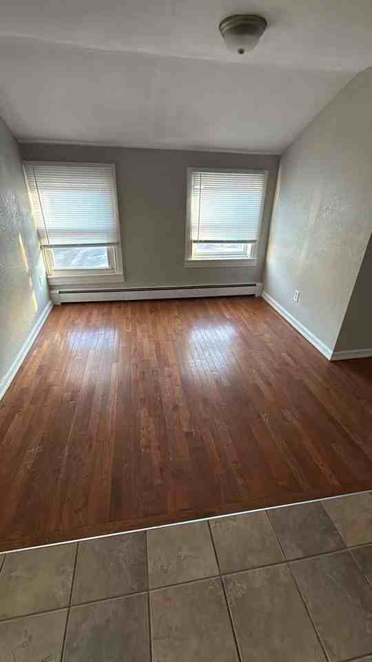 220-222 E 10th St - Photo 3 of 11