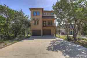 featured image of 1216 Canyon Lake Drive