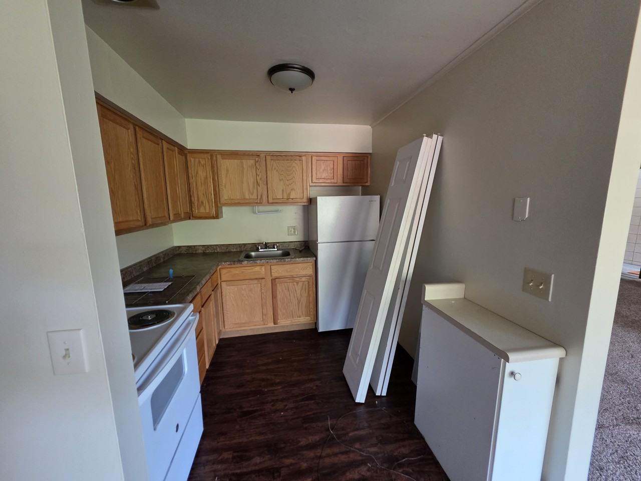 755 Palm Street - Photo 3 of 24