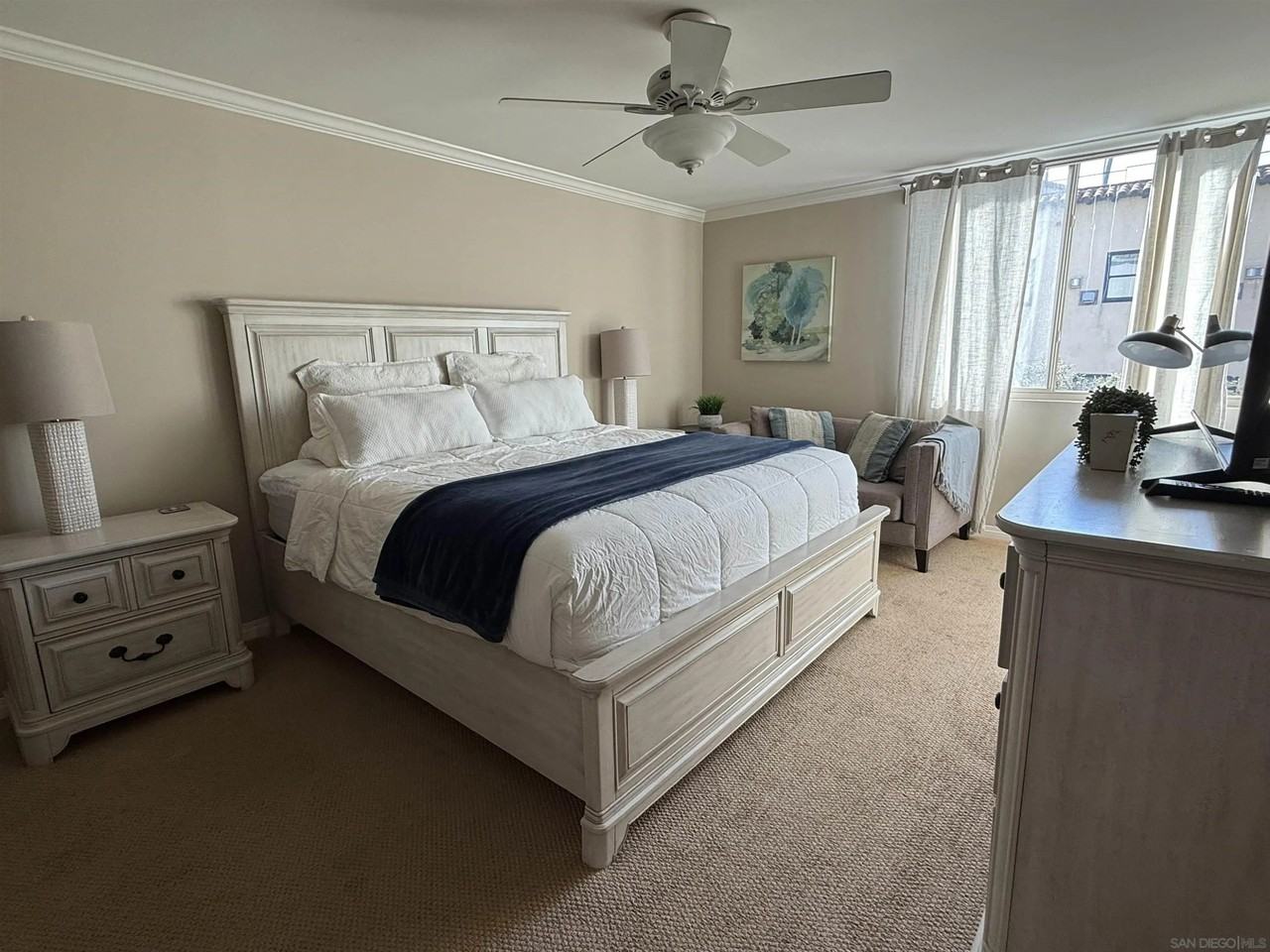 909 Coast Blvd #6 - Photo 7 of 27