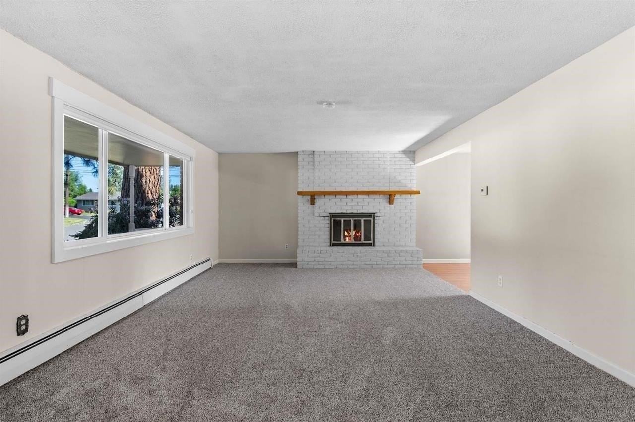 9518 North Normandie Lane - Photo 4 of 29