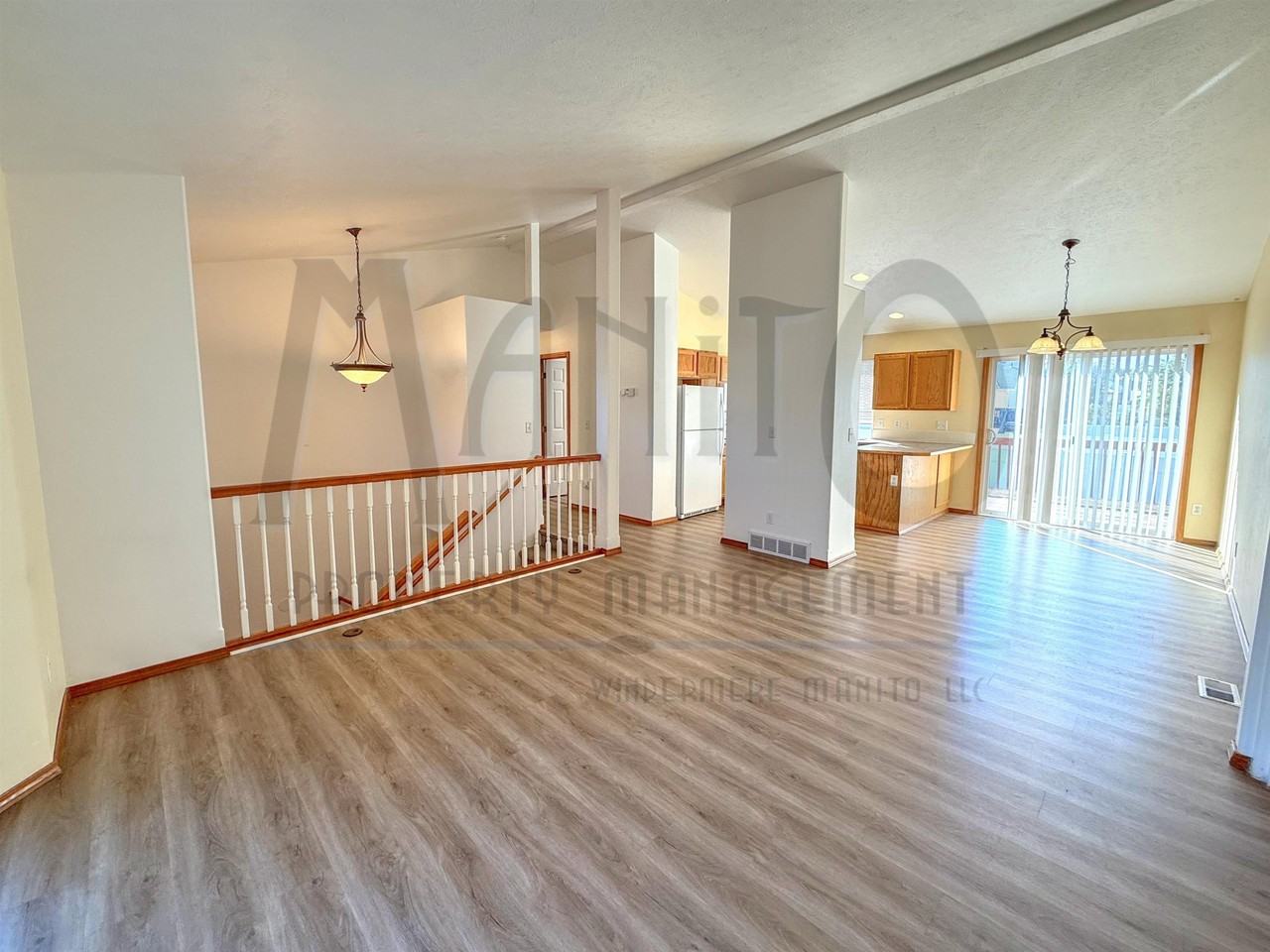 15921 North Franklin Street - Photo 4 of 20