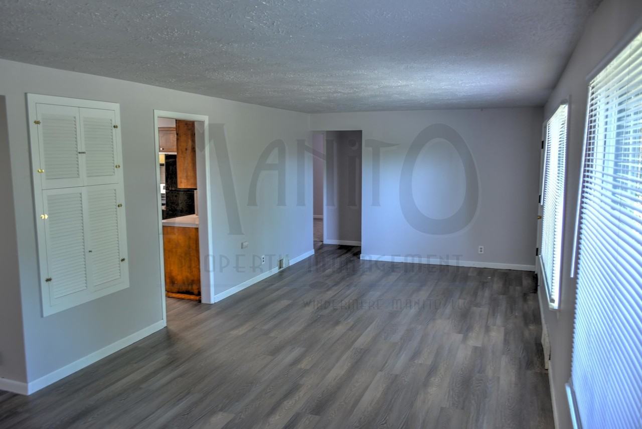 5709 North C Street - Photo 4 of 15