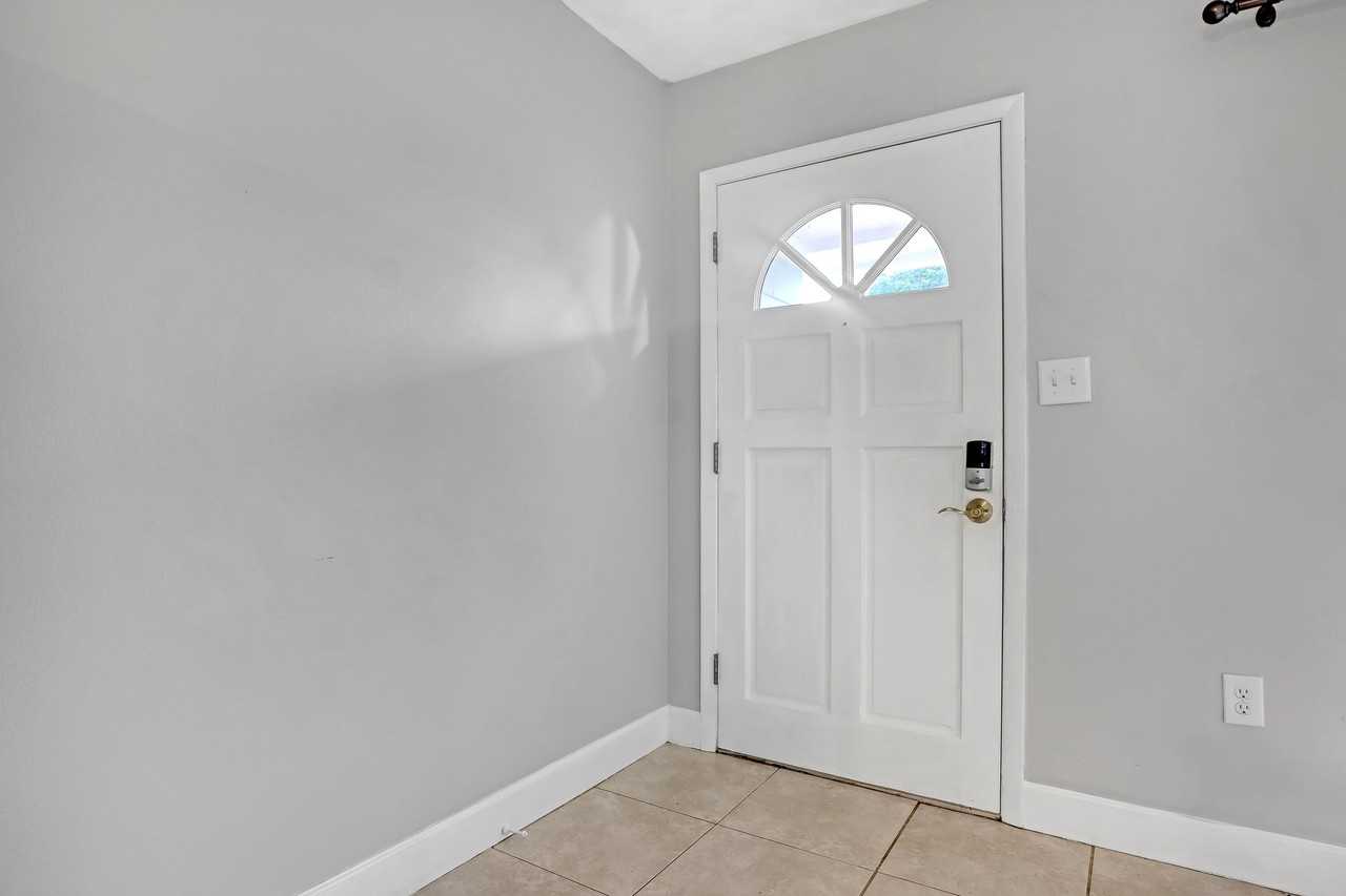 1054 Bali Road - Photo 6 of 42