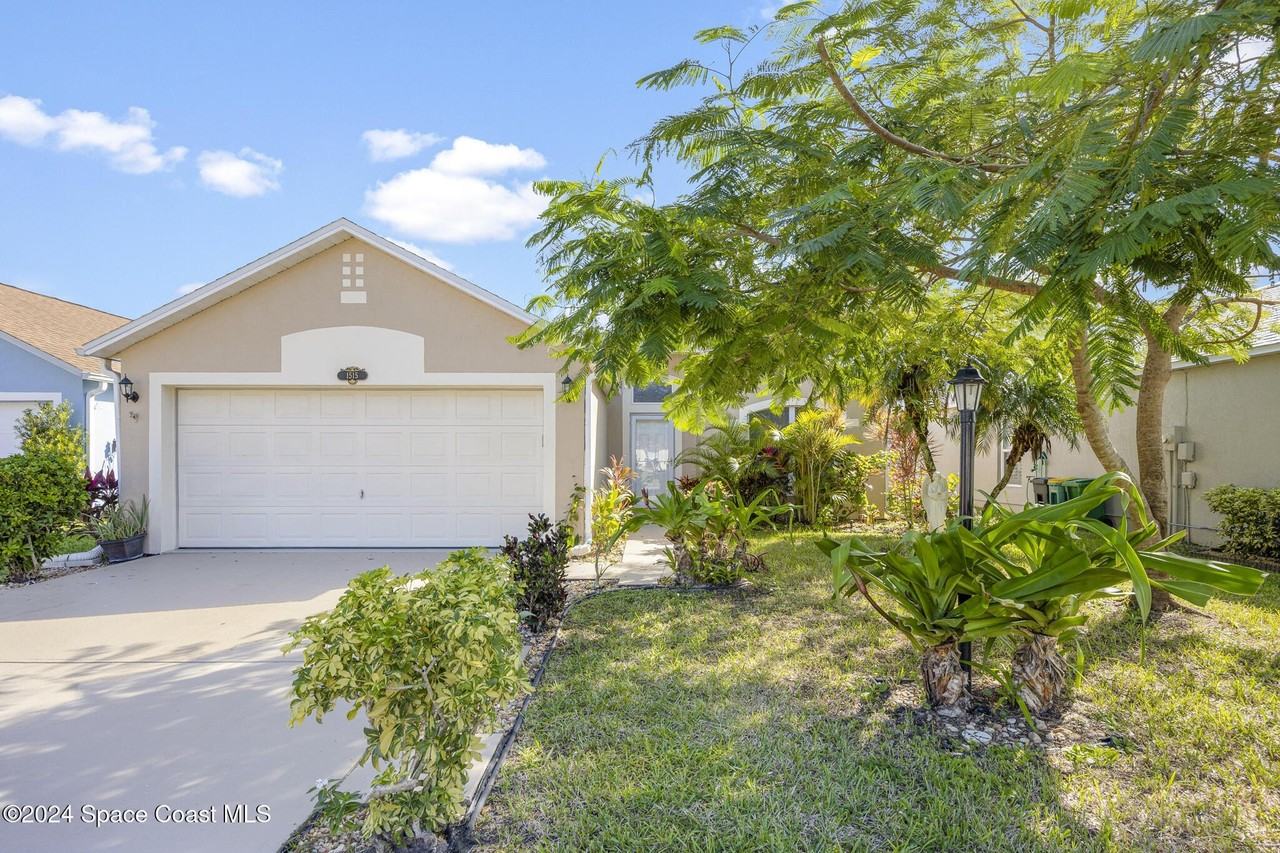 1515 Vista Lake Circle - Photo 2 of 32