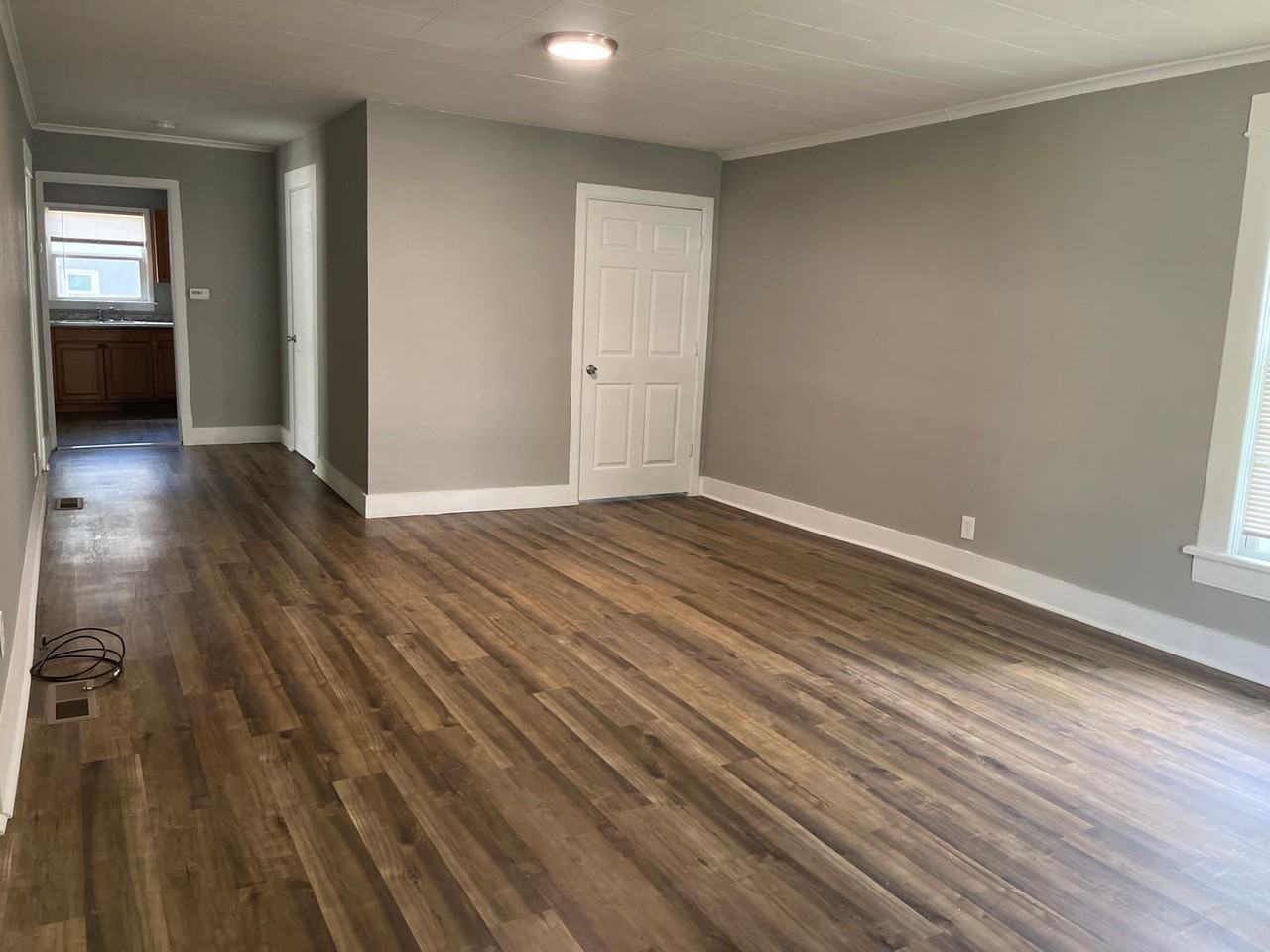 304 E. Park - Photo 2 of 45