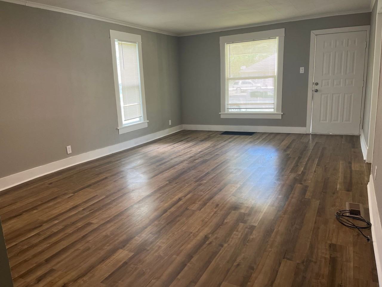 304 E. Park - Photo 3 of 45