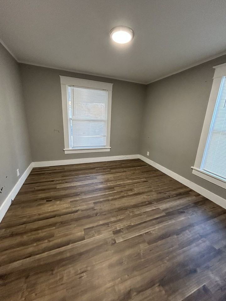 304 E. Park - Photo 5 of 45