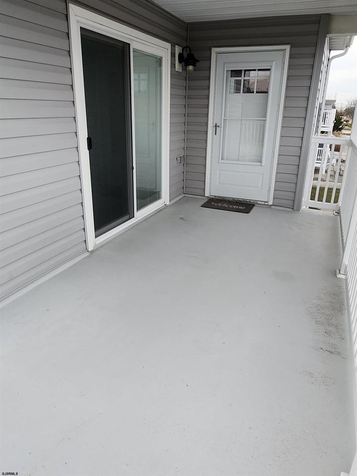 278 38th St S - Photo 2 of 11