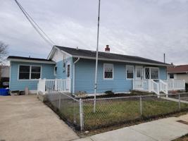 featured image of 1834 Beach Avenue