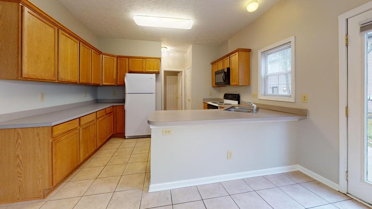 3735 Lochdale Terrace - Photo 7 of 20