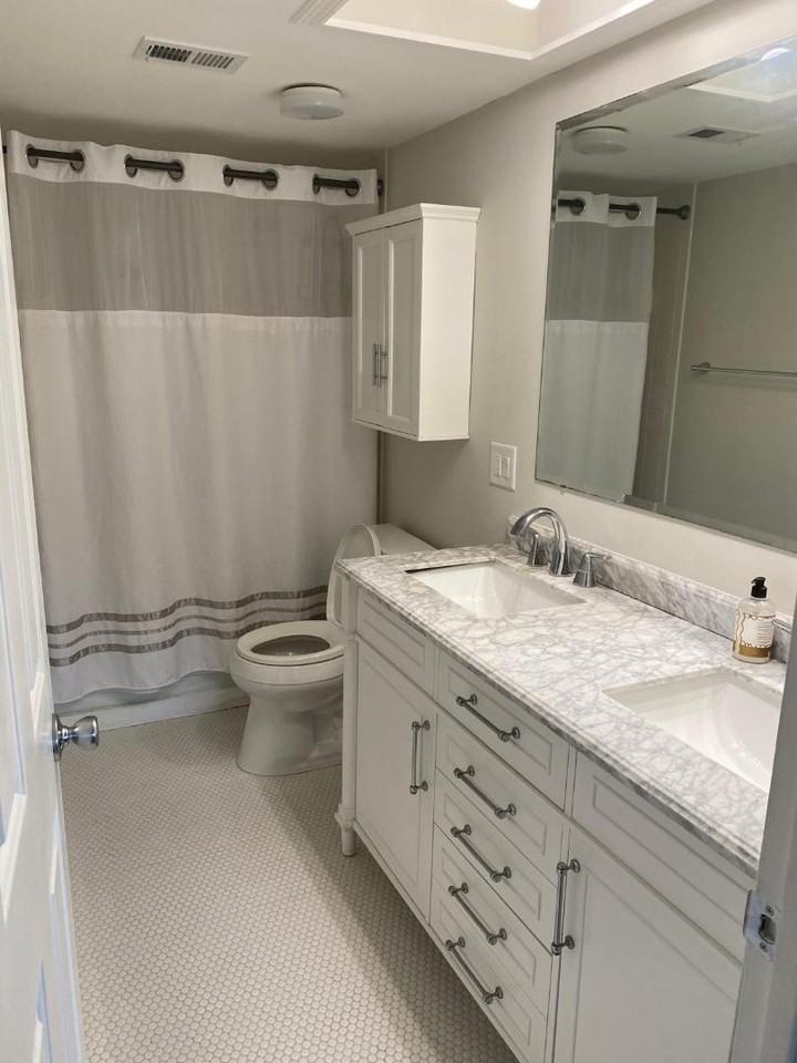 7550 Sunshine Skyway Lane South - Photo 7 of 11