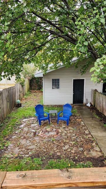733-5 S 18th St - Photo 2 of 10