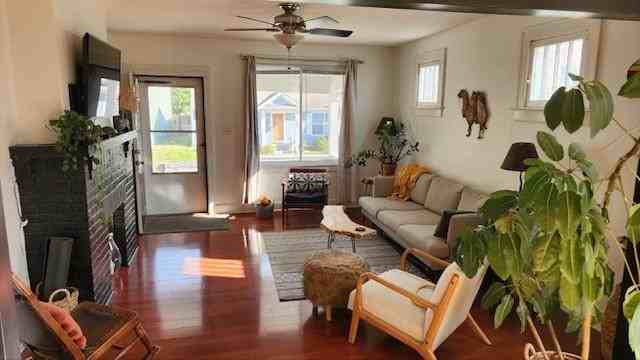 733-5 S 18th St - Photo 4 of 10