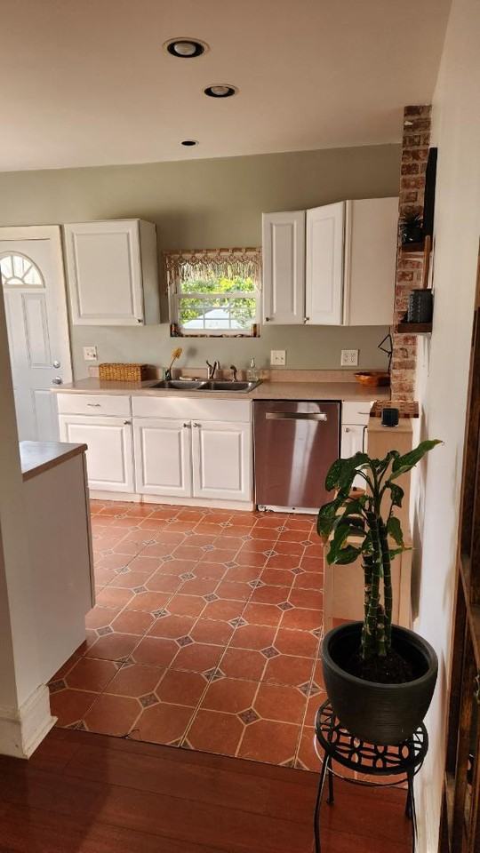 733-5 S 18th St - Photo 7 of 10