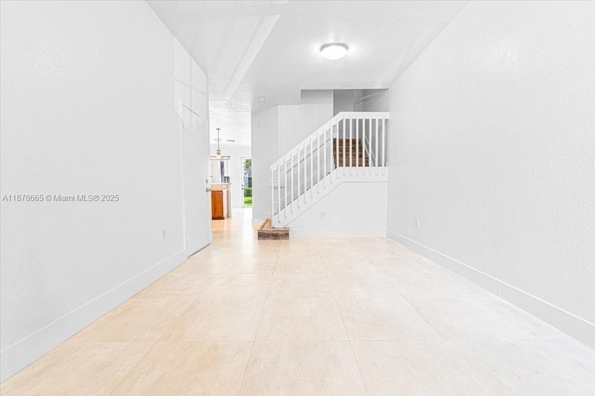 21007 Northwest 14th Place - Photo 5 of 20