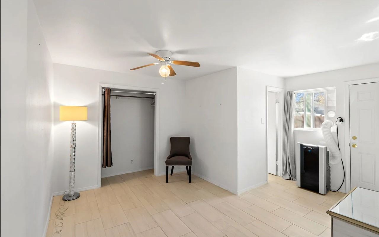 1017 Maple St - Photo 3 of 4