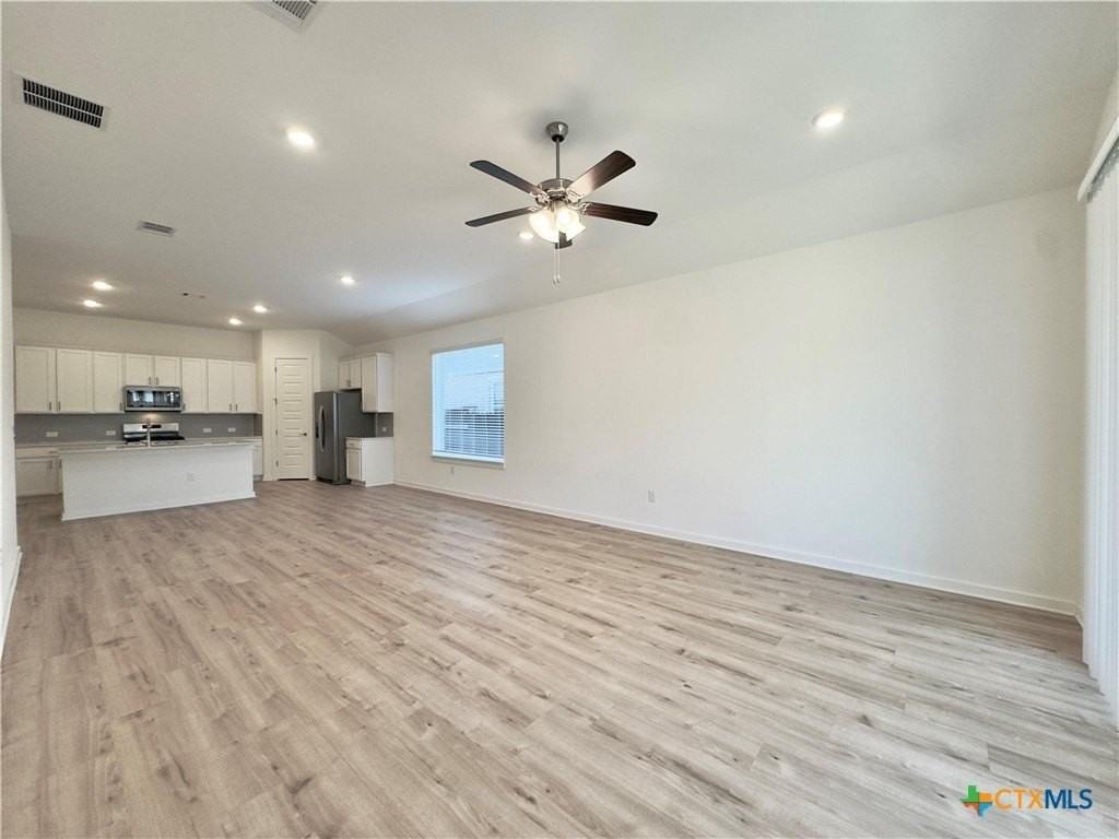 2109 Gabriels Horn Rd - Photo 6 of 36