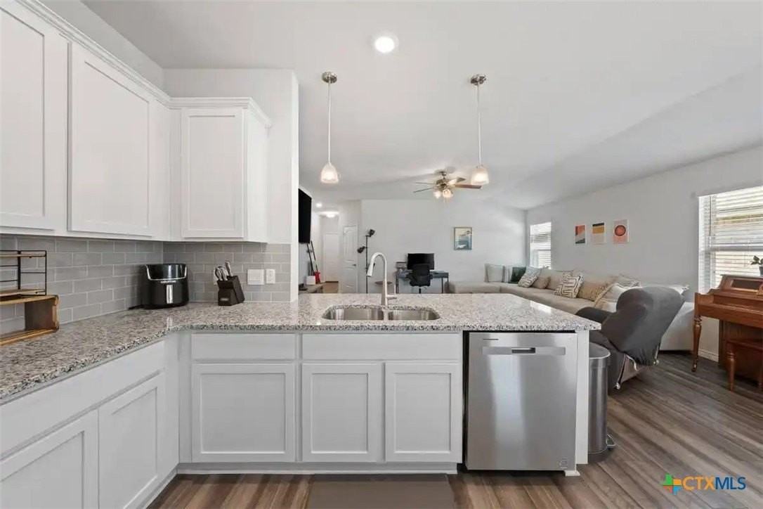 3854 Lorenzen Court - Photo 7 of 22