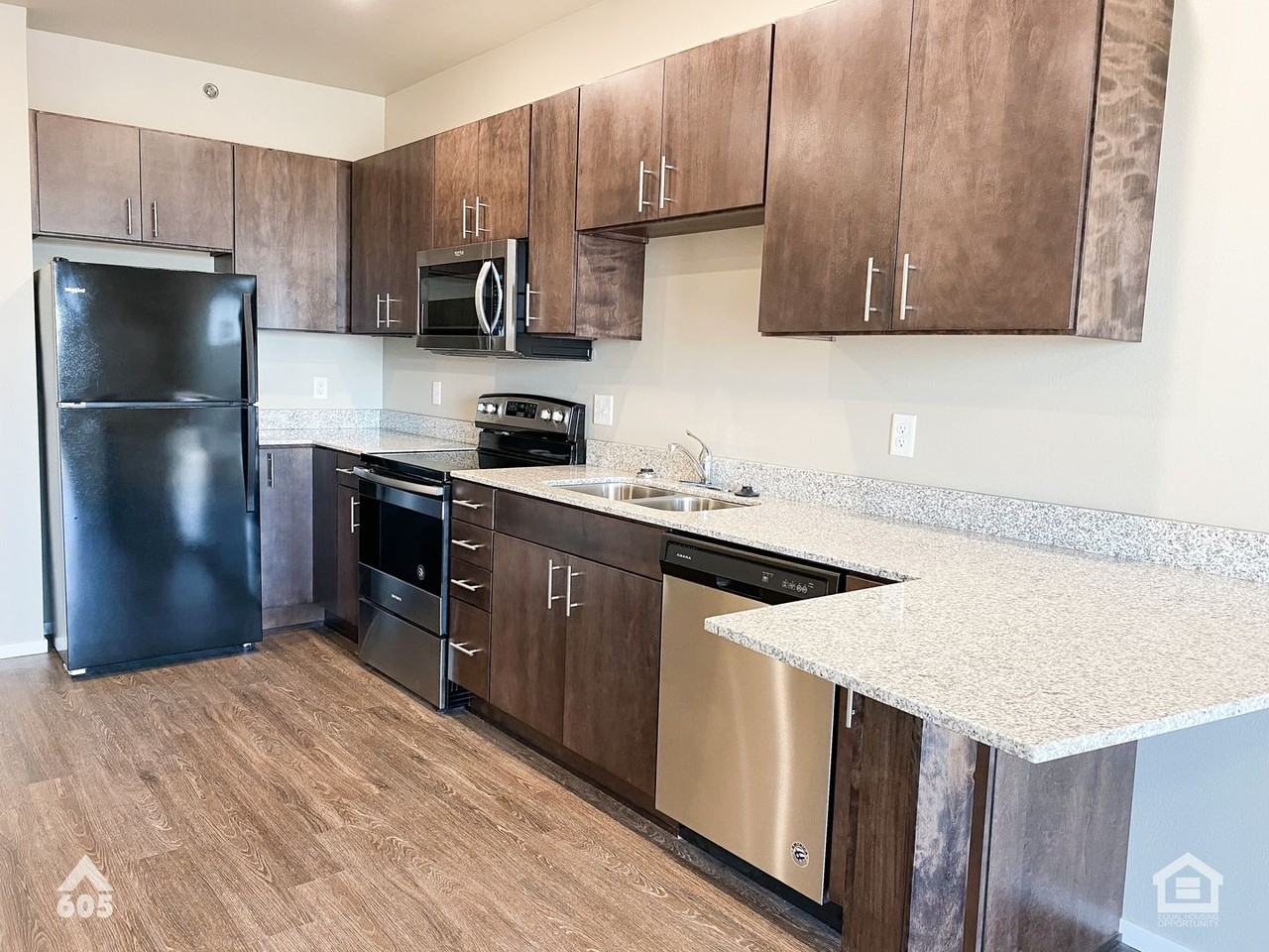 University Hills Village - Photo 3 of 38