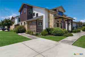 featured image of 1654 Gruene Vineyard Xing