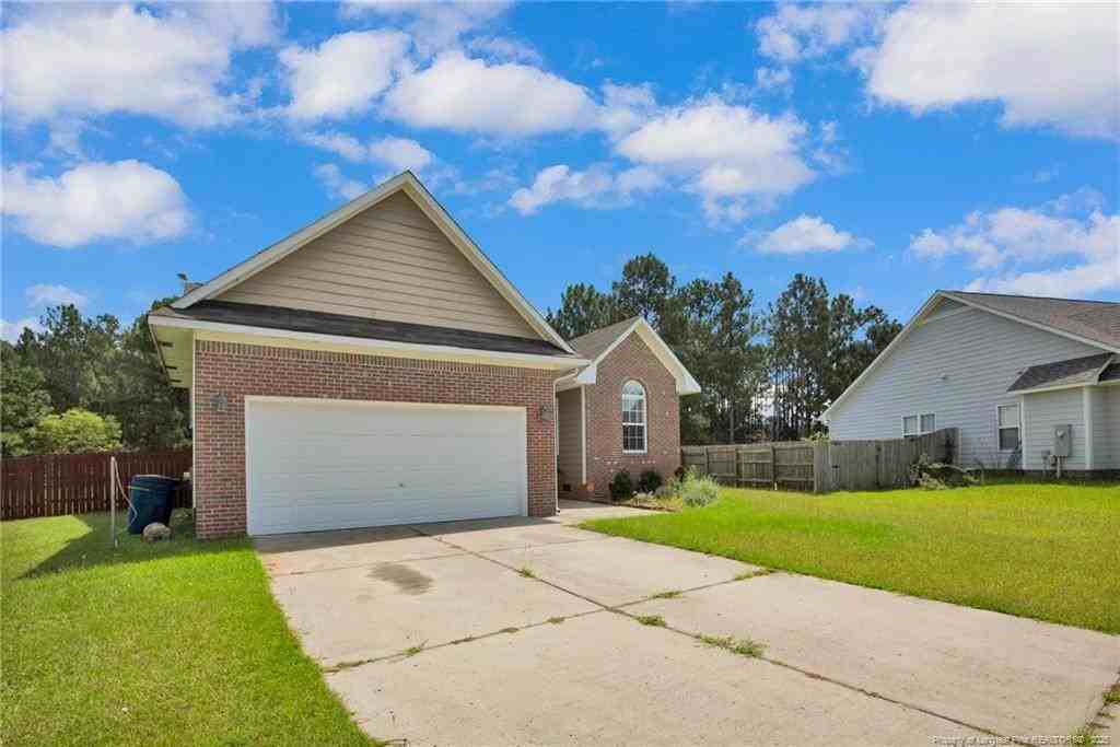 112 Camrose Court - Photo 4 of 11