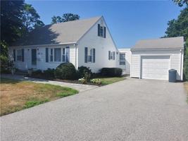 featured image of 139 Coggeshall Avenue