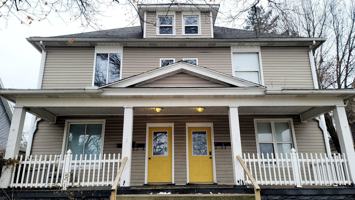 featured image of 1113 Lincoln Way West