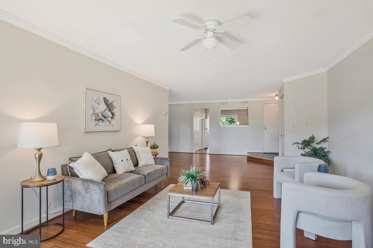 7002 Channel Village Court #101 - Photo 3 of 50