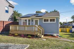 featured image of 8 Marley Neck Road