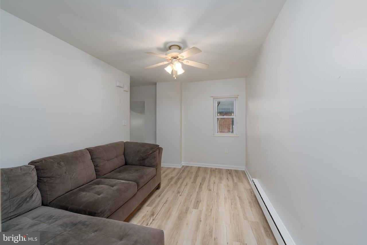 1722 Eastern Ave Apt 3 #3 - Photo 4 of 13