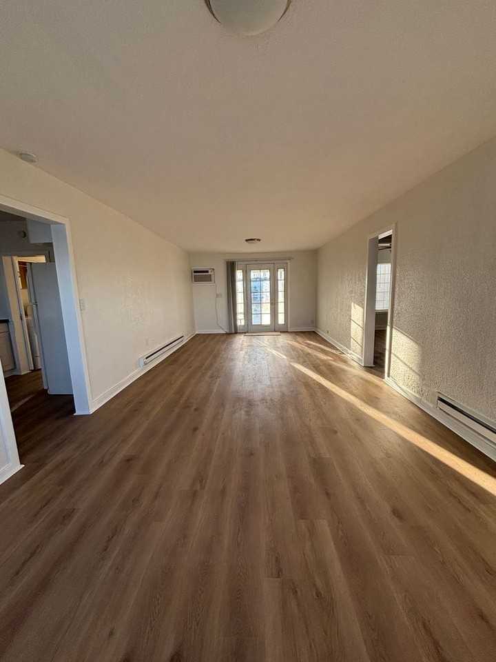 2165 Westshore Dr Ne - Photo 6 of 21