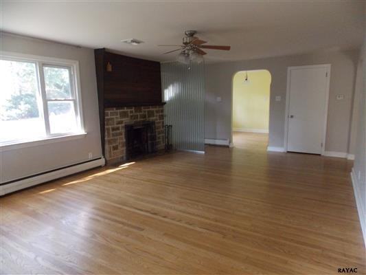 367 Waters Rd - Photo 2 of 8