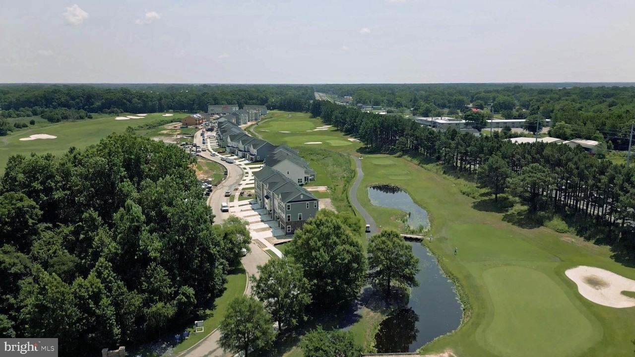 2110 Winterberry Ln #A - Photo 5 of 46