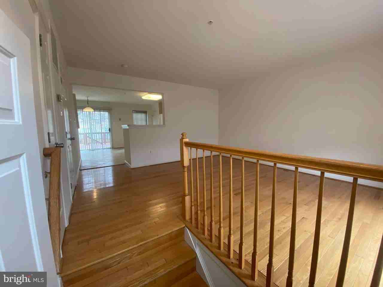 13537 Hayworth Drive - Photo 3 of 21