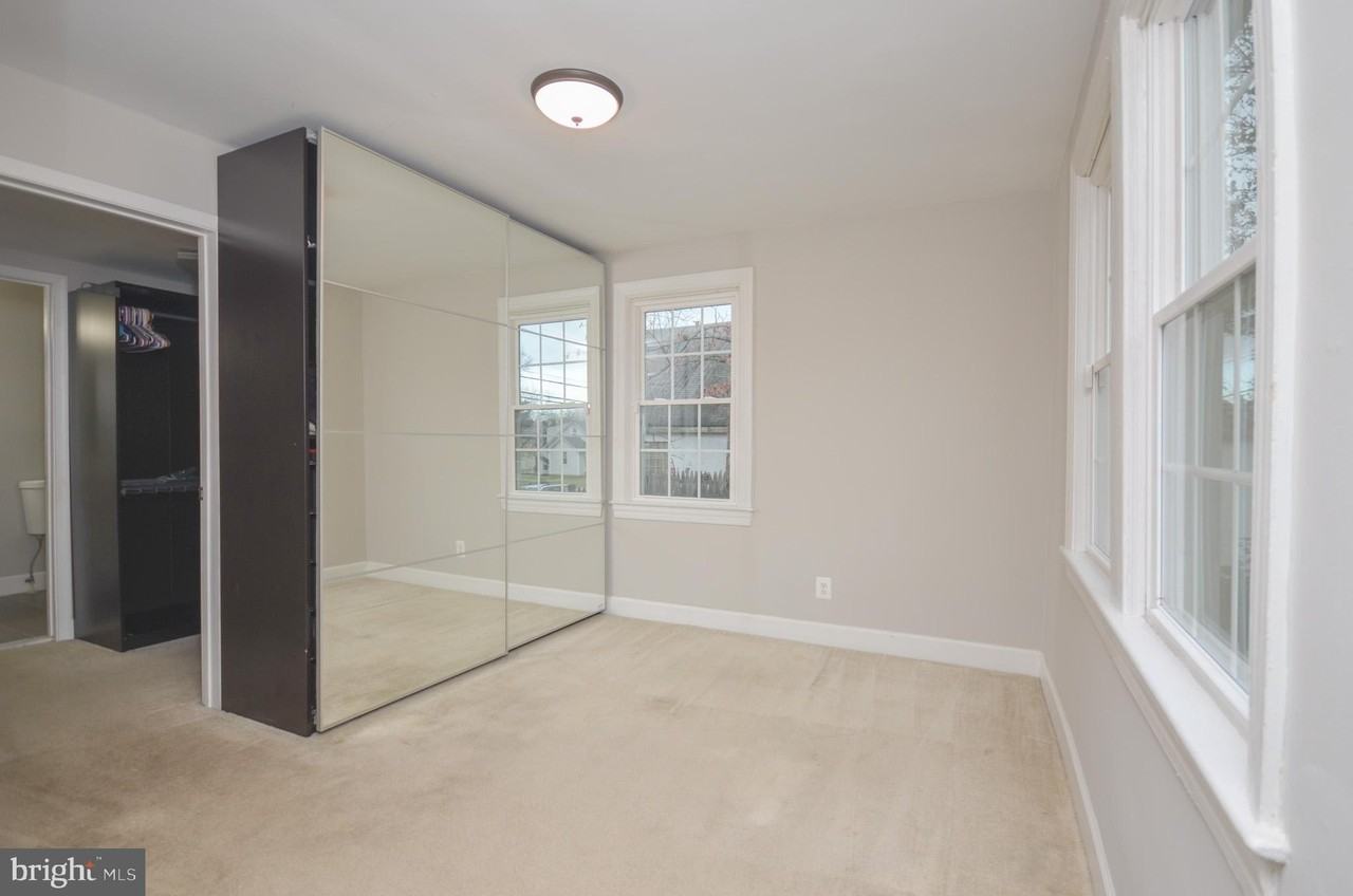 218 Frederick Ave - Photo 5 of 31