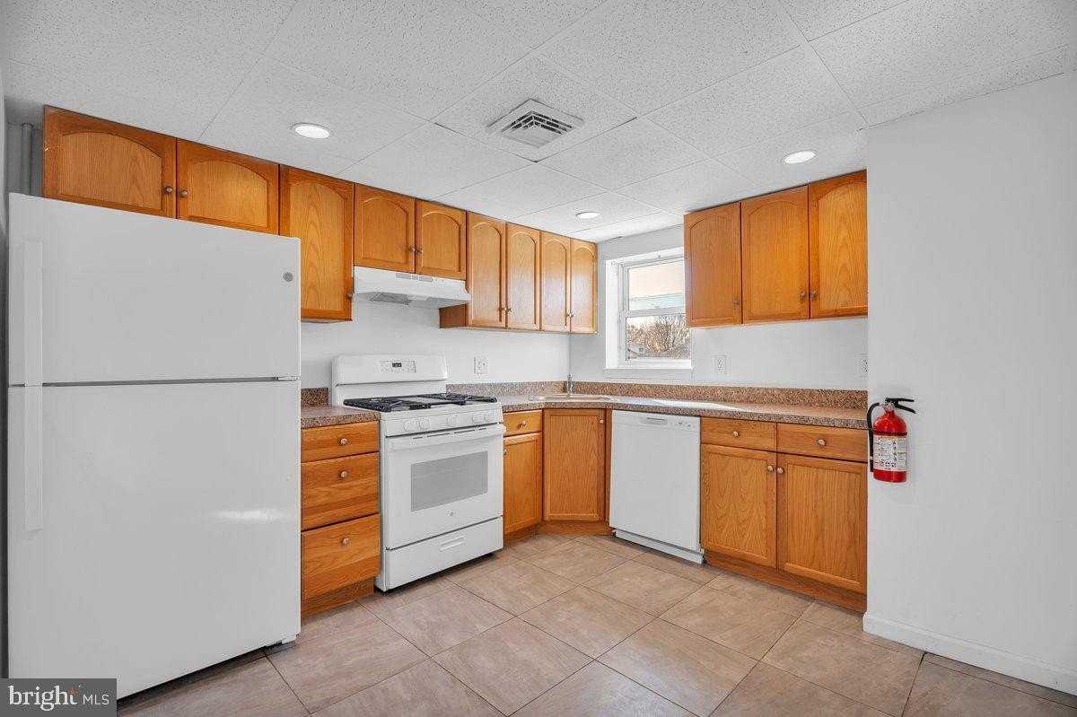 102 N Black Horse Pike - Photo 2 of 11