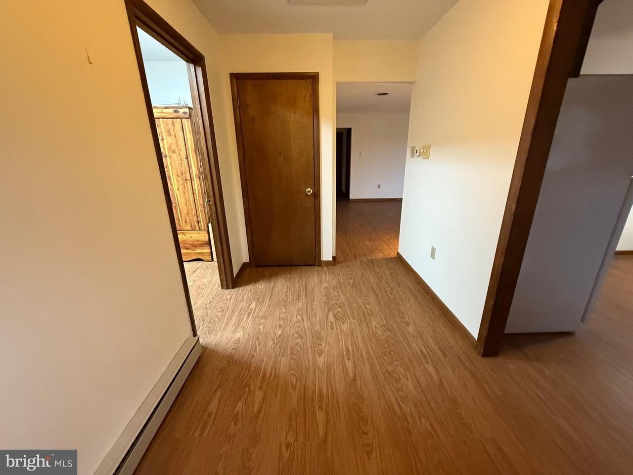 344 N Virginia Ave - Photo 3 of 16