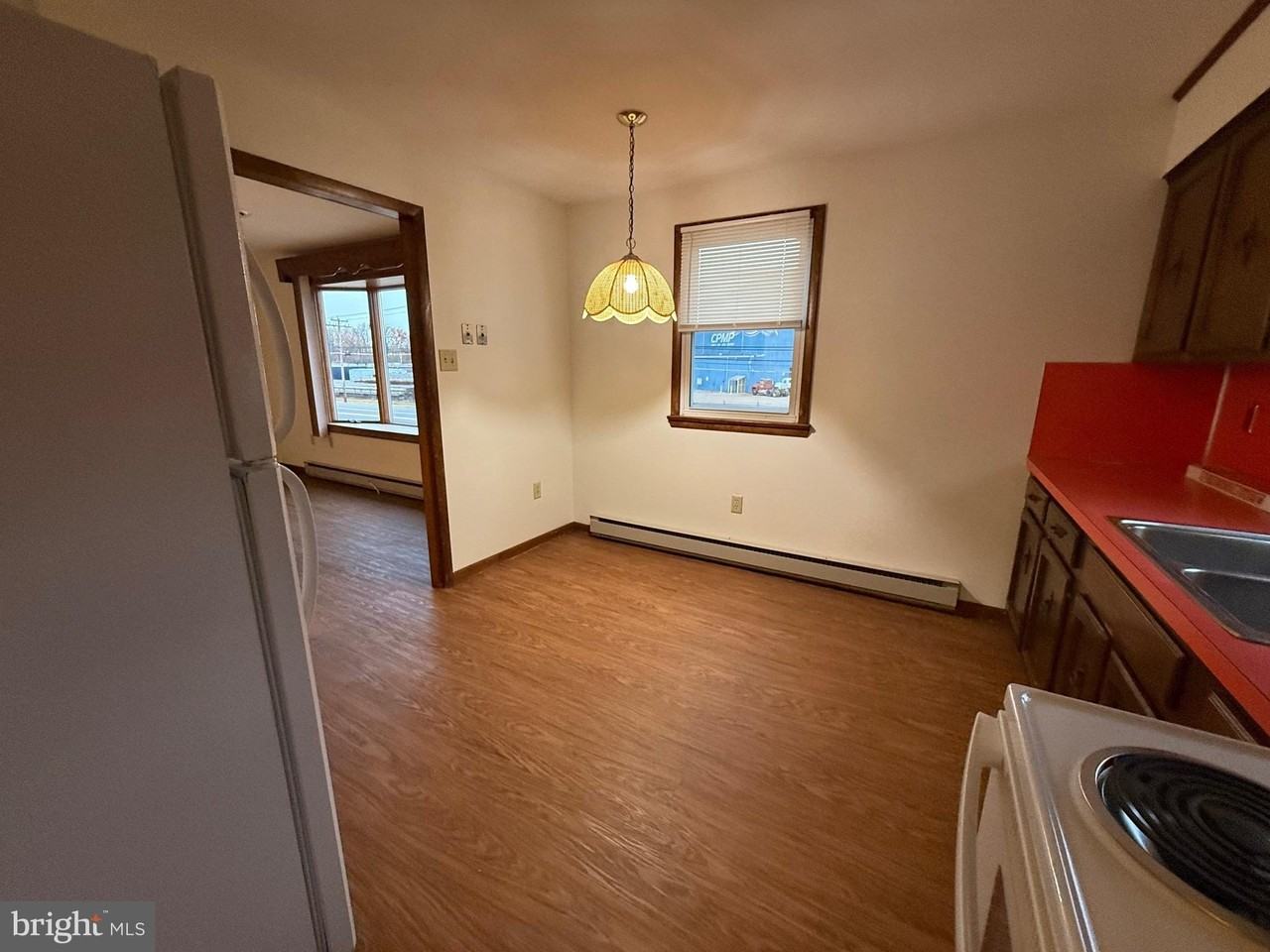 344 N Virginia Ave - Photo 5 of 16