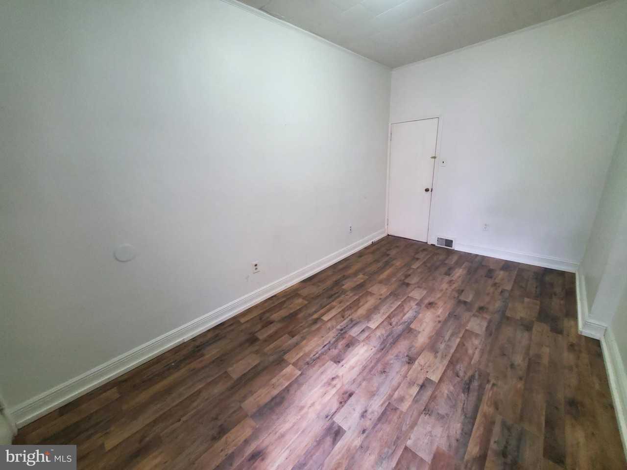 645 N 3rd St Apt 1 #1 - Photo 4 of 9