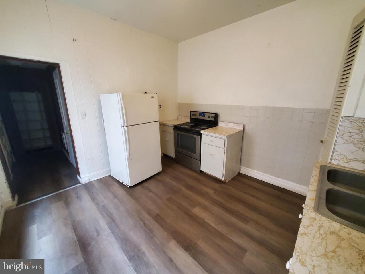 645 N 3rd St Apt 1 #1 - Photo 7 of 9