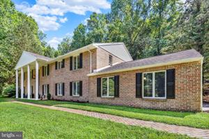 featured image of 49 Fawn Drive