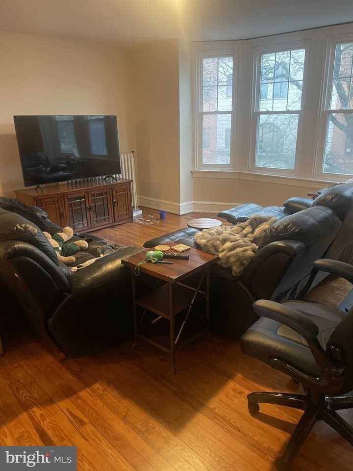 127 East State Street #2 - Photo 4 of 11