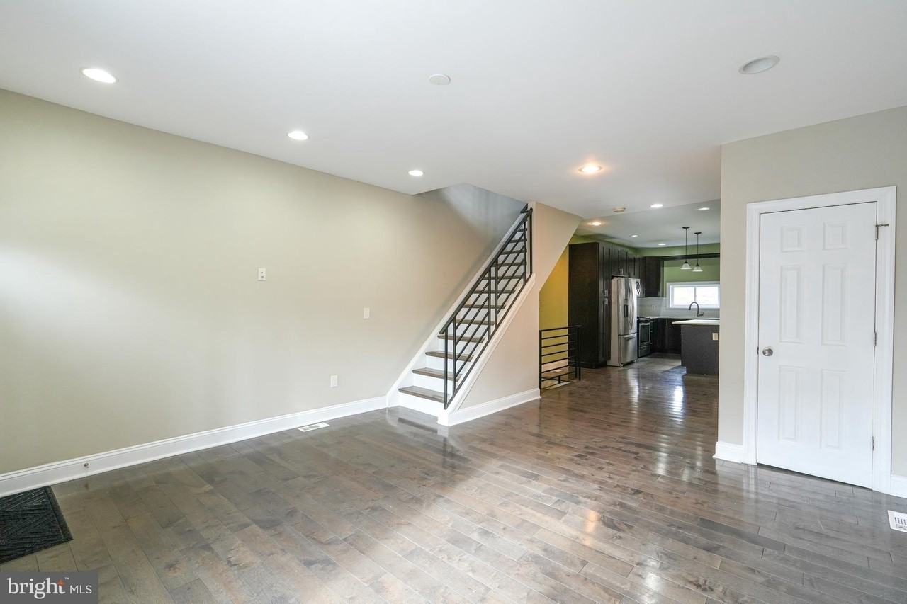 2633 Tasker Street - Photo 4 of 23