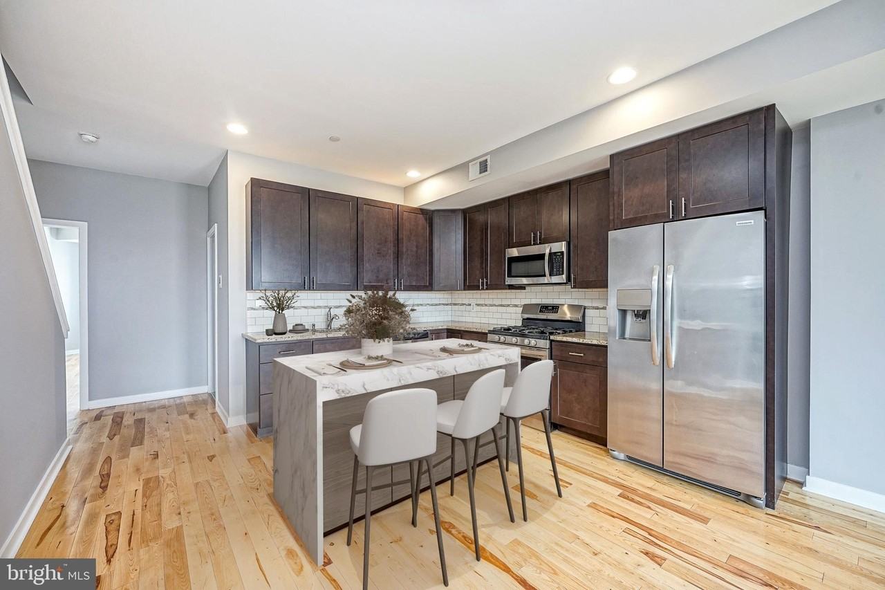 1011 Germantown Avenue #B - Photo 4 of 34