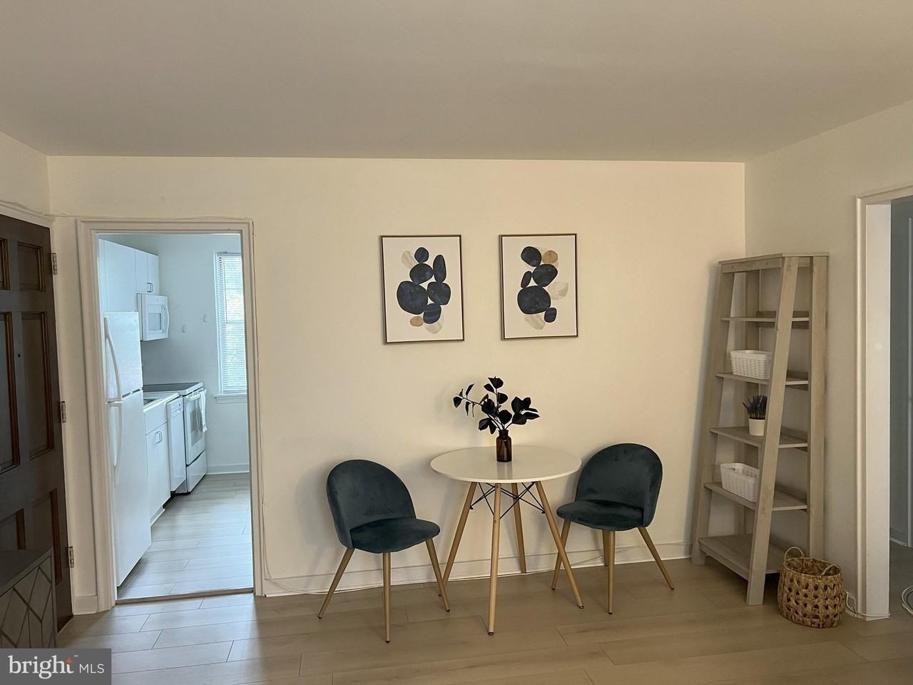 16 Auburn Ct Apt C #C - Photo 2 of 10